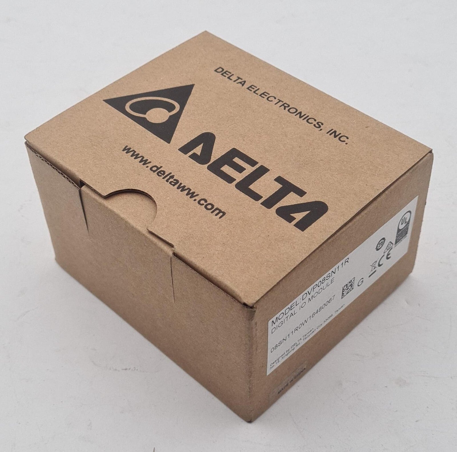 [LOT 5] NEW IN BOX - DELTA DVP08SN11R DIGITAL IO MODULE PLC DC24V 8DO