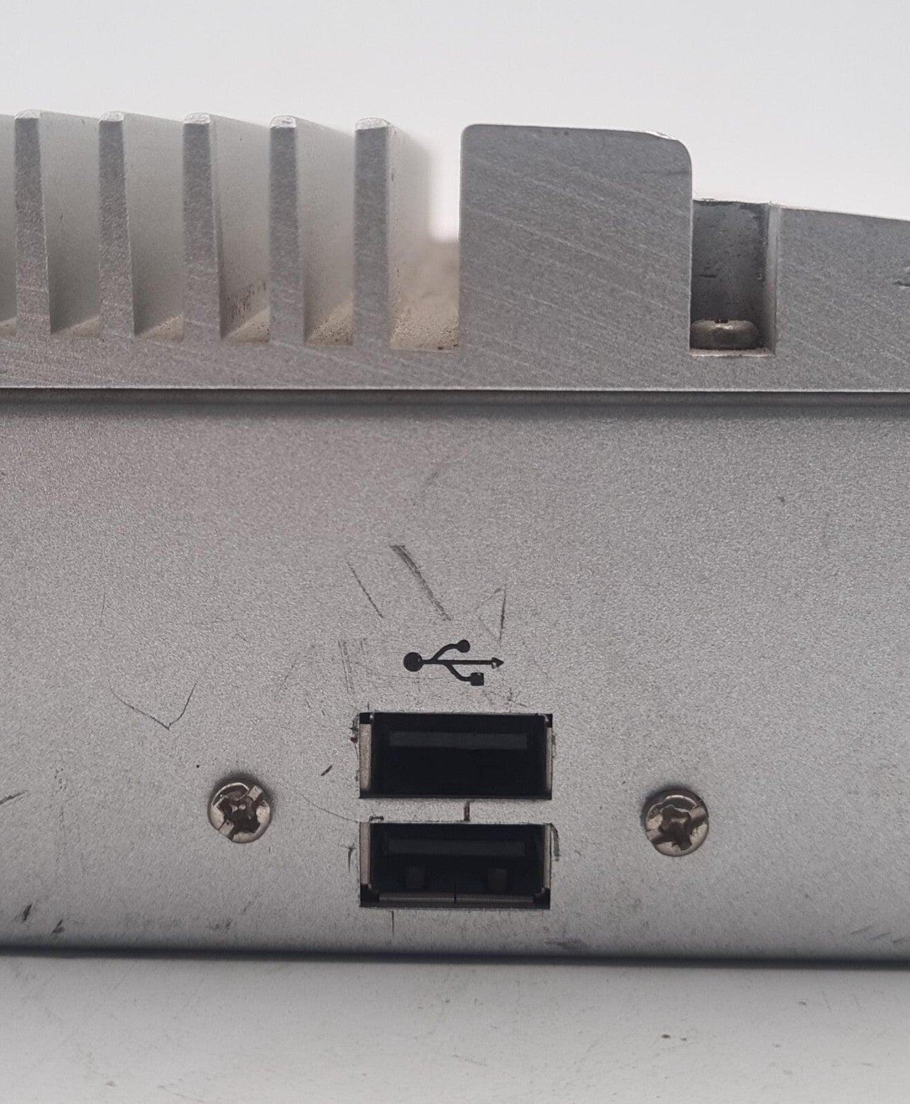 Axiomtek eBOX746A-FL-RC Embedded Computer 8GB