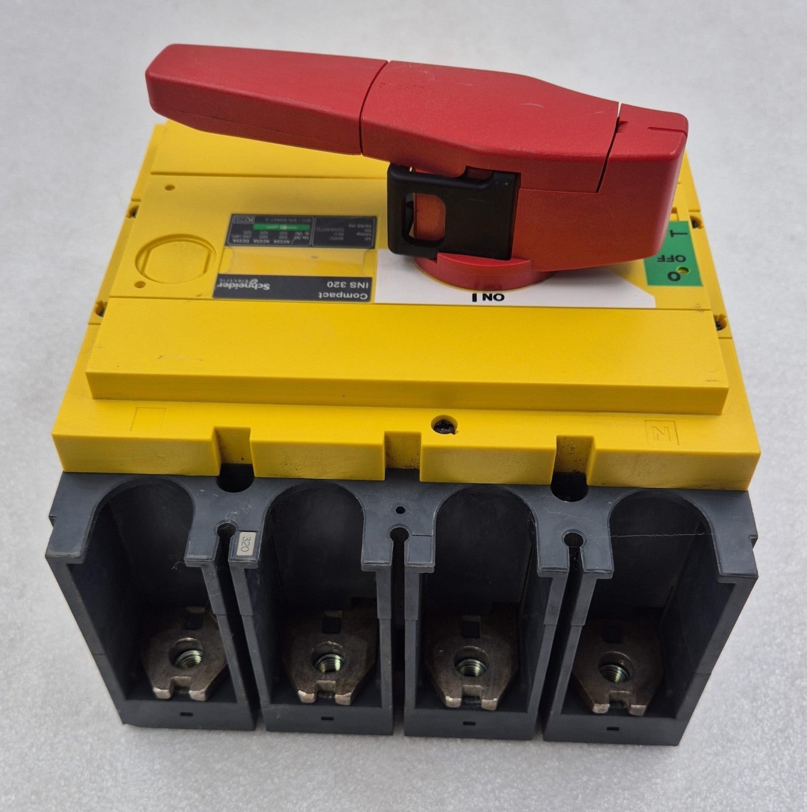 Schneider Electric Compact INS 320 31129 3P 800V 320A Load Break Switch