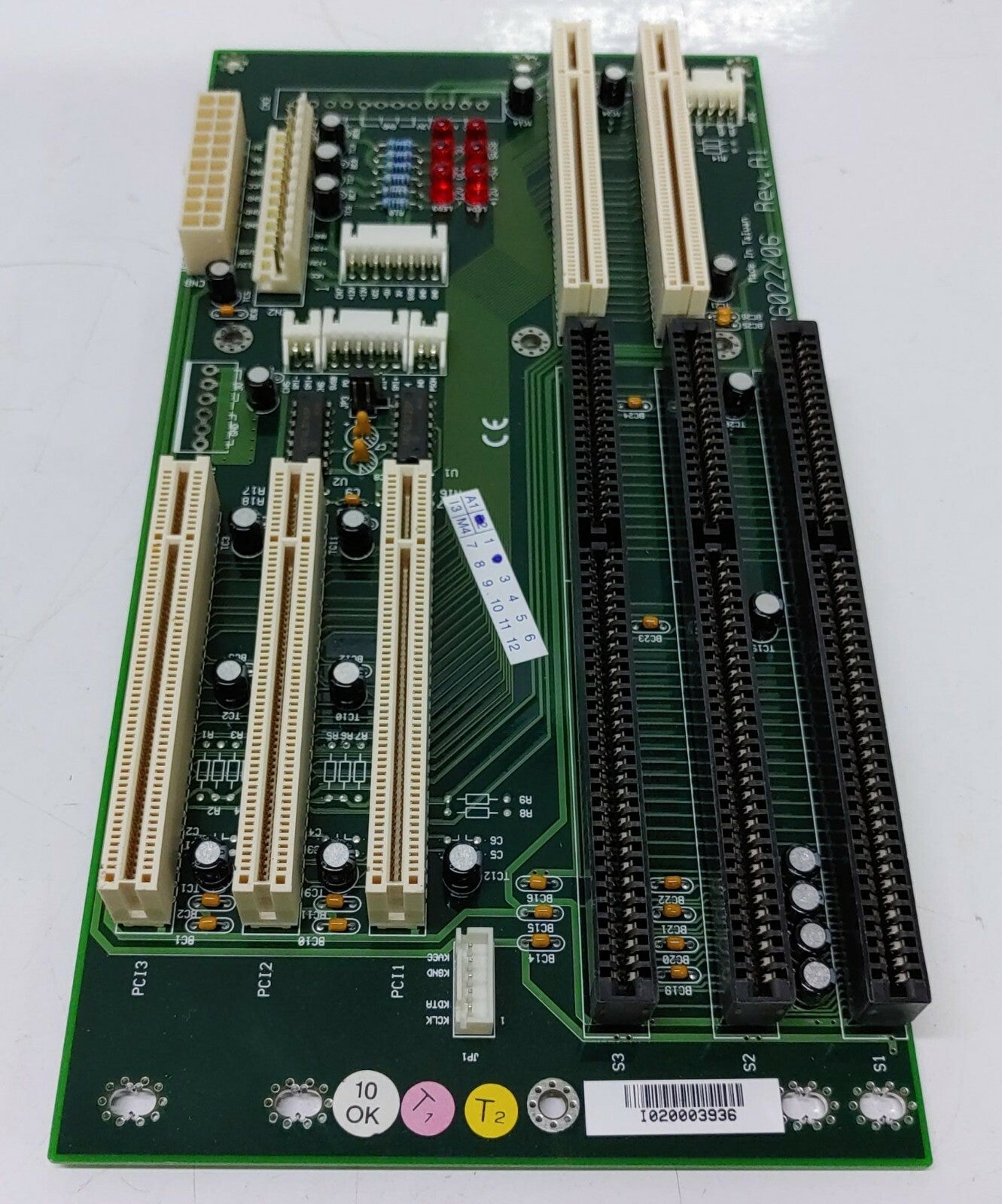 ATX6022/06 REV.A1 / 310-41112-00 / 1 ISA / 3 PCI / 2 PICMG Backplane AXIOMTEK