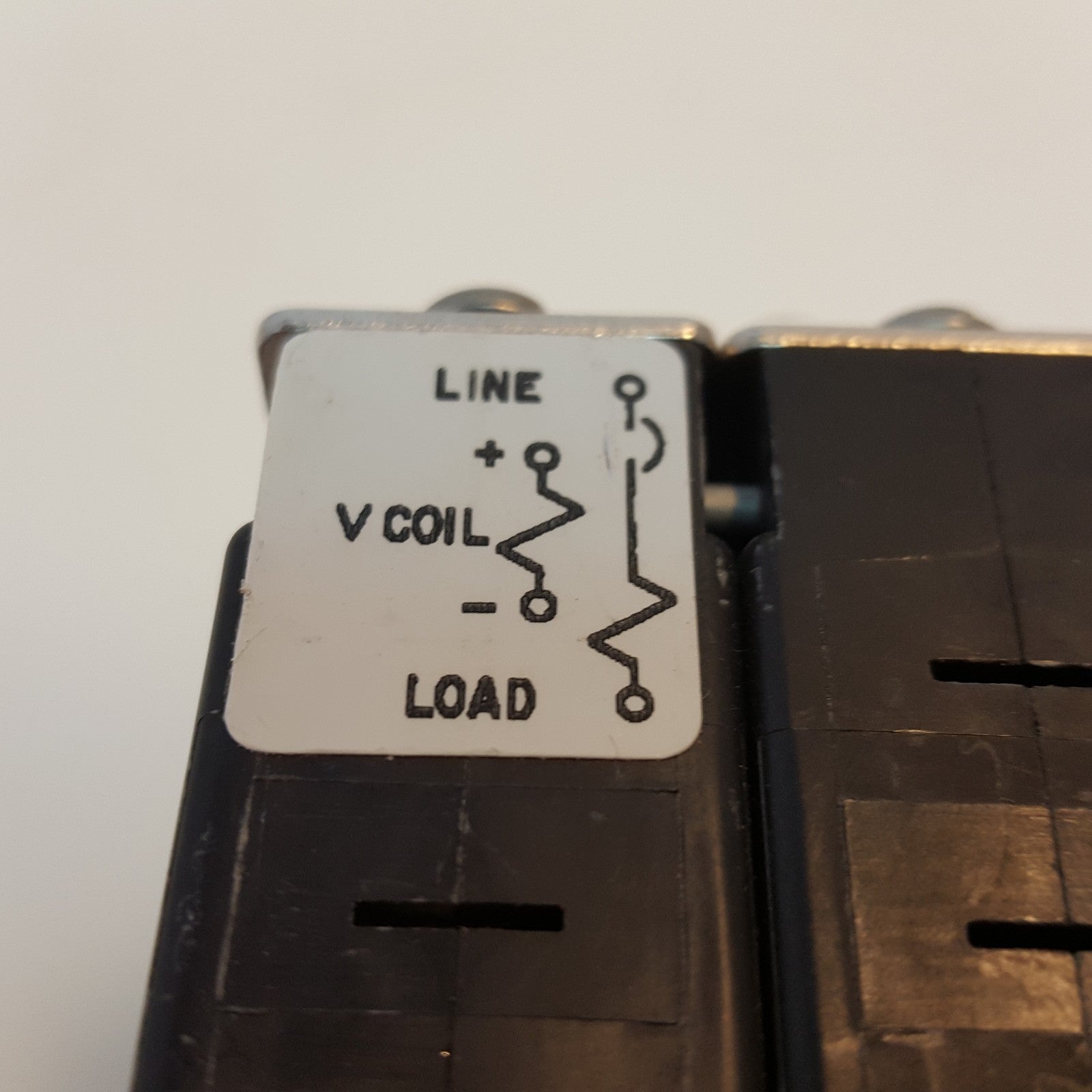 Sensata Airpax IUGN266-2REC4-38974-25 Magnetic Circuit Breaker R1105