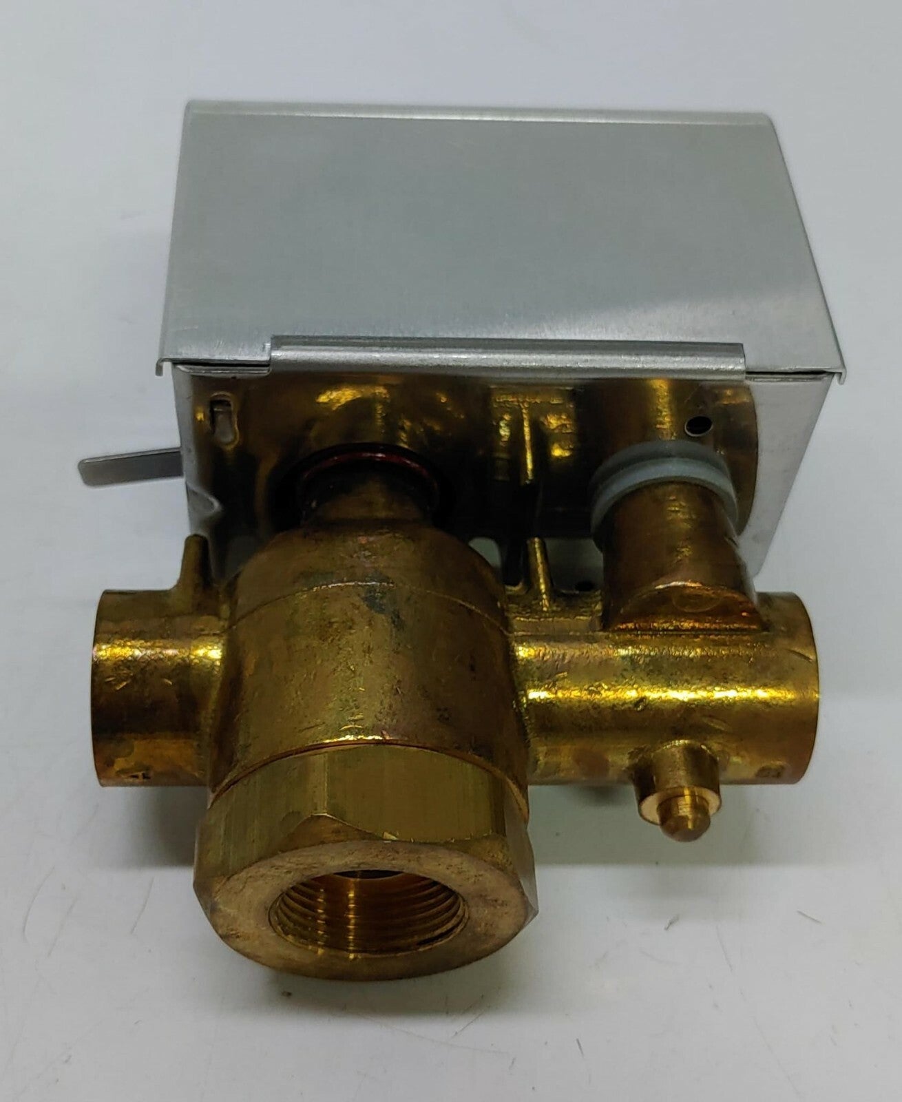 ERIE CONTROLS STEAM/WATER L647C0309EU36 5/8IFL MOPD 10PSI 220/240V 50/60HZ