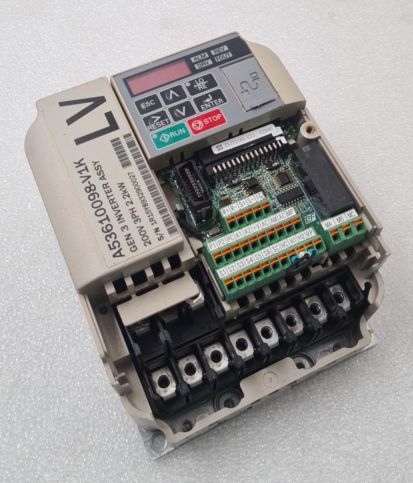 YASKAWA LV CIMR-VC2A0012JSB-0122 A53610098-V1K GEN3 INVERTER ASSY 200V 3PH 2.2kW