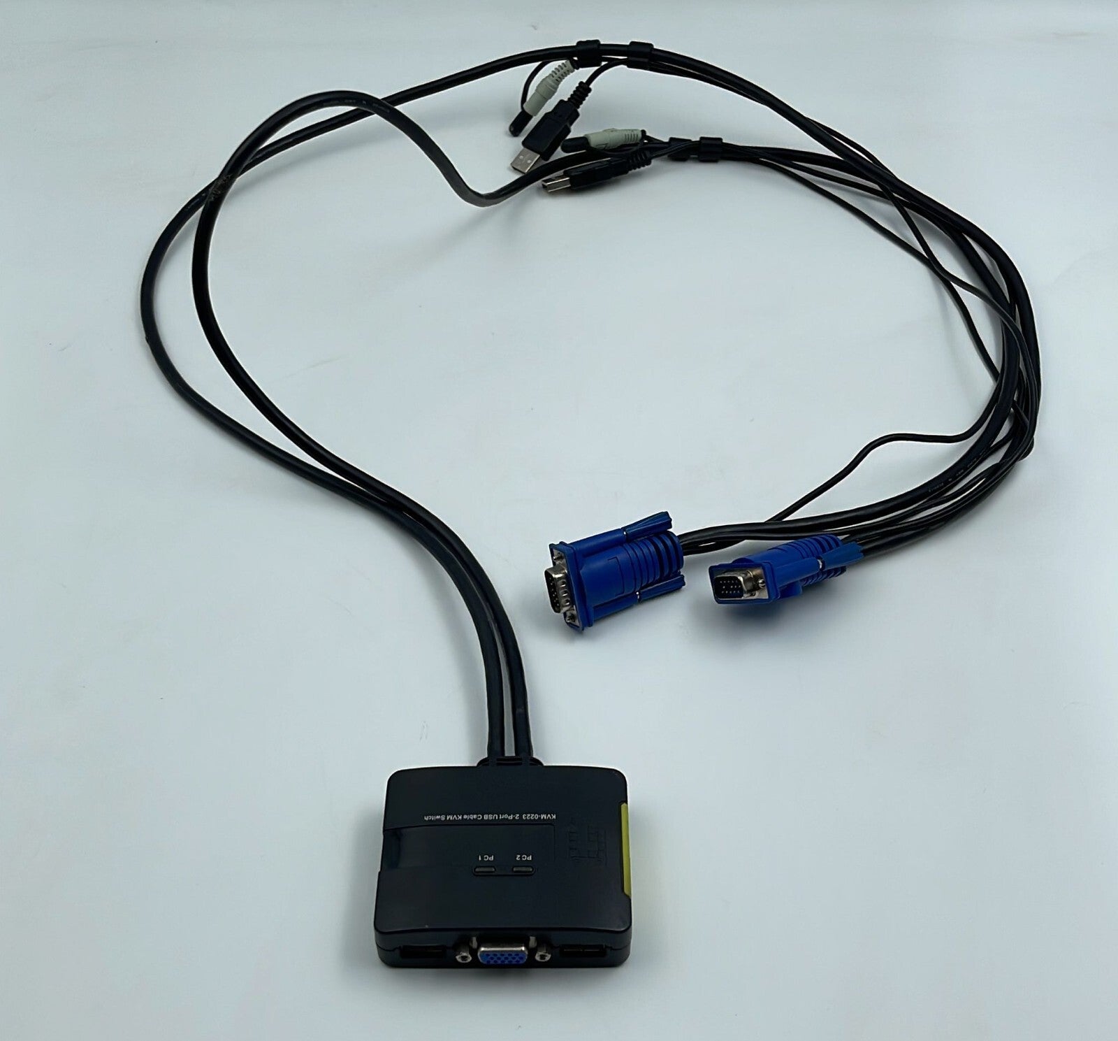 LEVELOne KVM-0223 2-Port USB KVM Switch