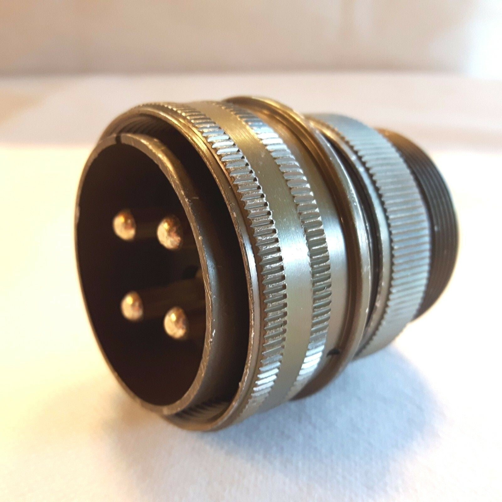 [LOT 5 PCS] Amphenol MS3106A32-17P Mil Spec 4 Pin Connector