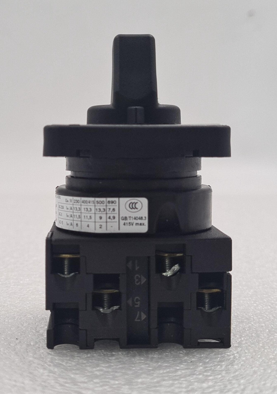 [LOT 7 PCS] Eaton T0-2-8211 IEC / EN 60947-3 Position Group Switch On Off UPS