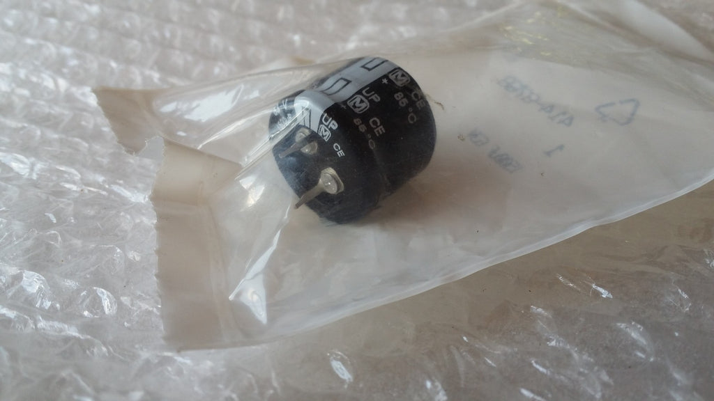 [LOT 12] Panasonic 414-8768 Aluminium Electrolytic Capacitor 1500μF 63V 85° C