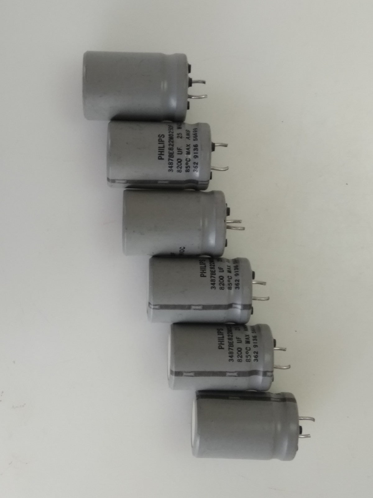 6 Pcs - Philips Aluminum Electrolytic Capacitors Super Snap in 3487 8200uf 3.95A