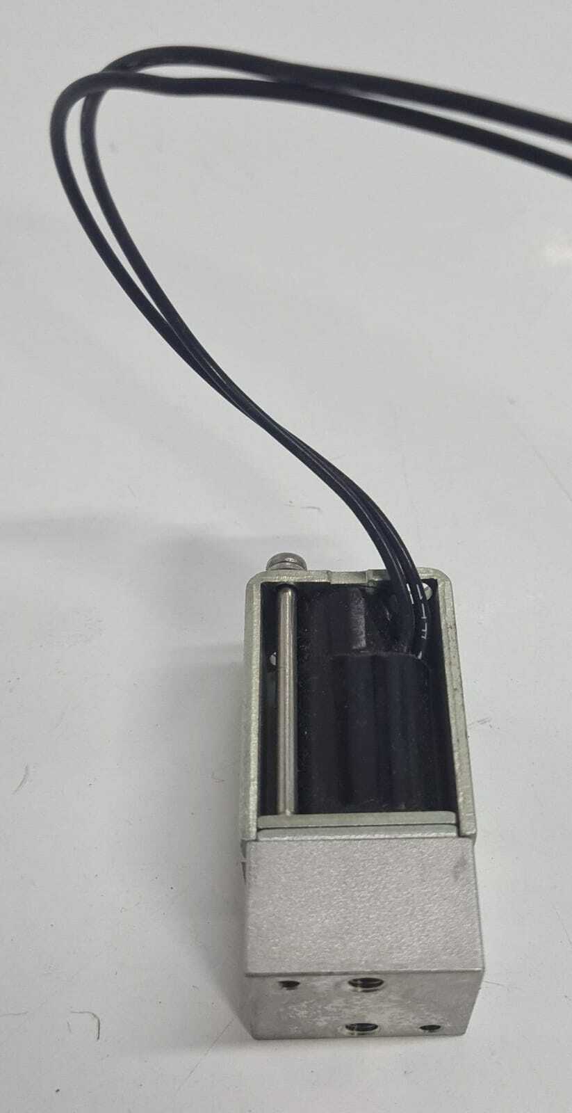 [LOT OF 4] Takasago Electric UDV-2-M6CH 24VDC 600kPa Liquid Solenoid Valve