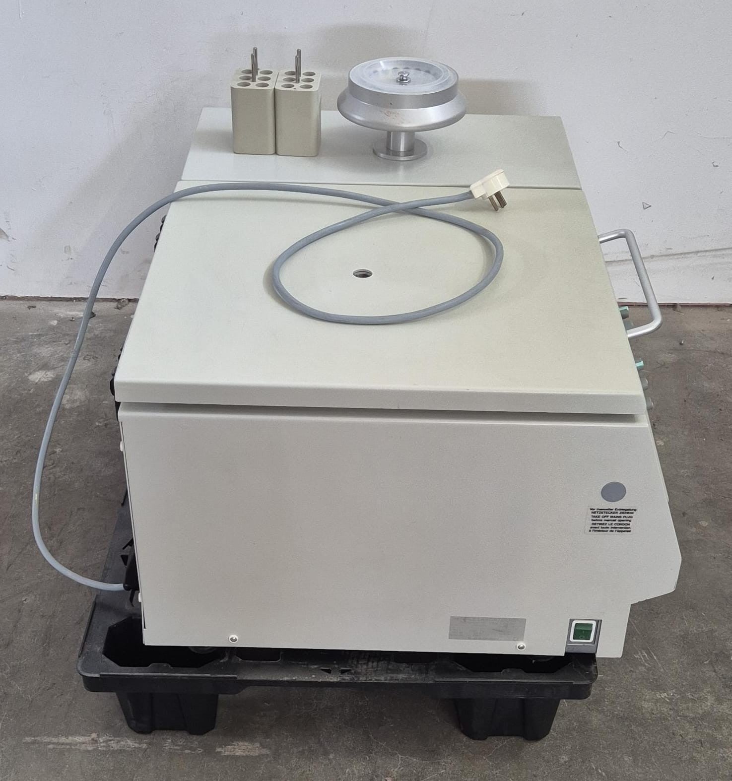 HERMLE Z 383 K Lab Refrigerated Centrifuge W/ Rotor & Buckets