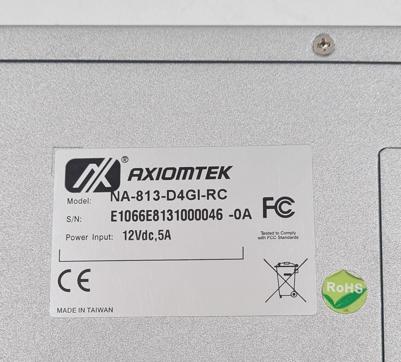 AXIOMTEK SX-50 Server Xpress NA-813-D4GI-RC 4 LAN ports 2 USB Network Appliance