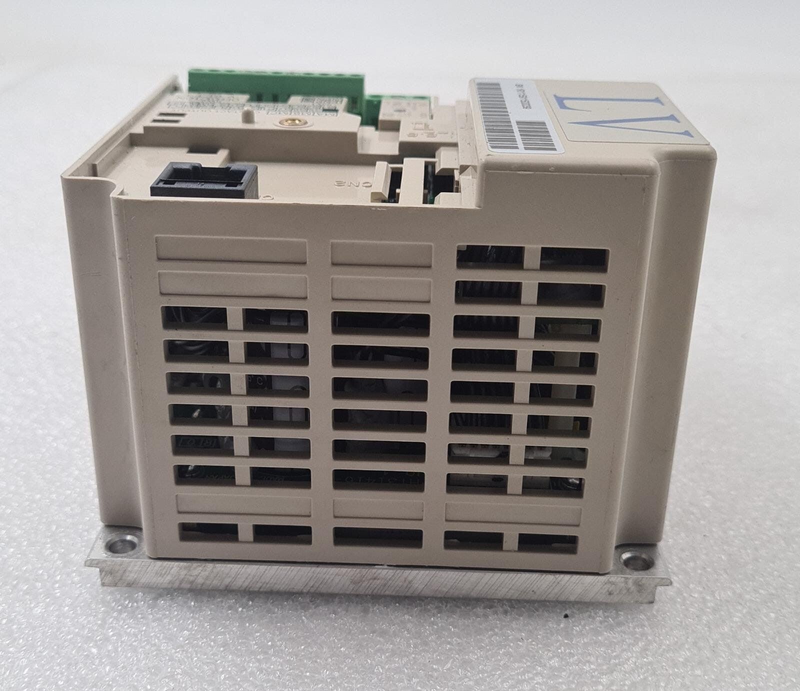 YASKAWA LV CIMR-V7SC22P2 A53610098 GEN3 INVERTER ASSEMBLY 200V 3PH 2.2KW E131457