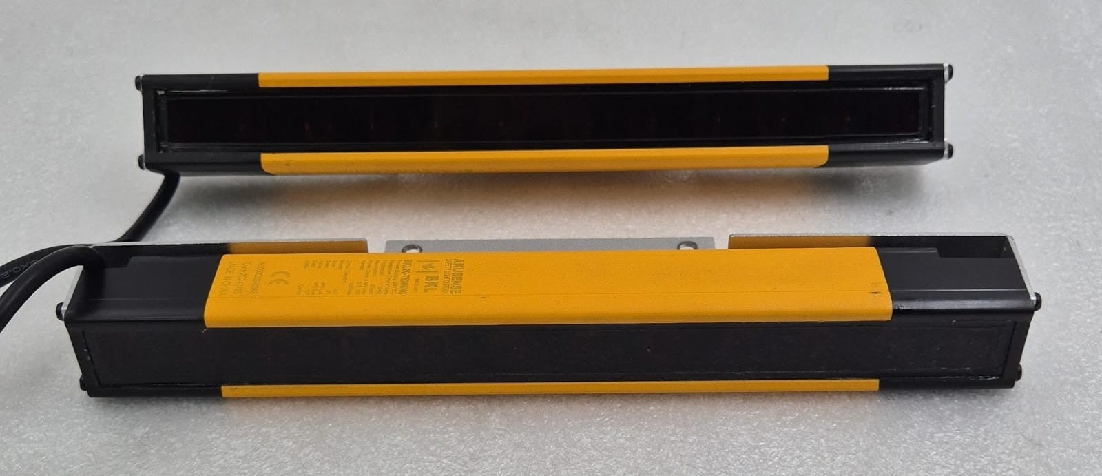 AKUSENSE BKL BKL20-T1206 Emitter & BKL20-T1206NC Receiver Safety Light Curtain