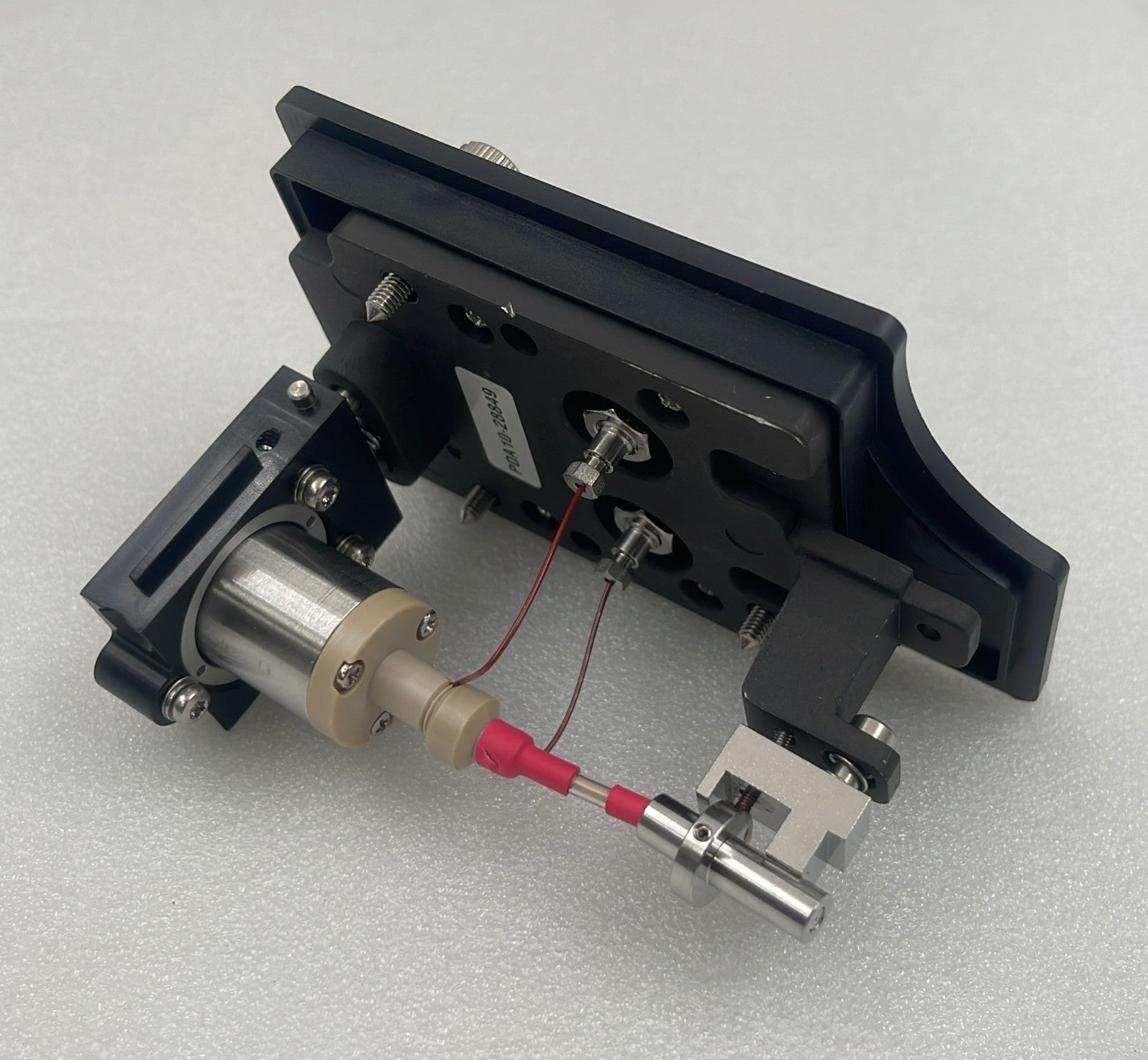 Waters 289015020 side view with fittings