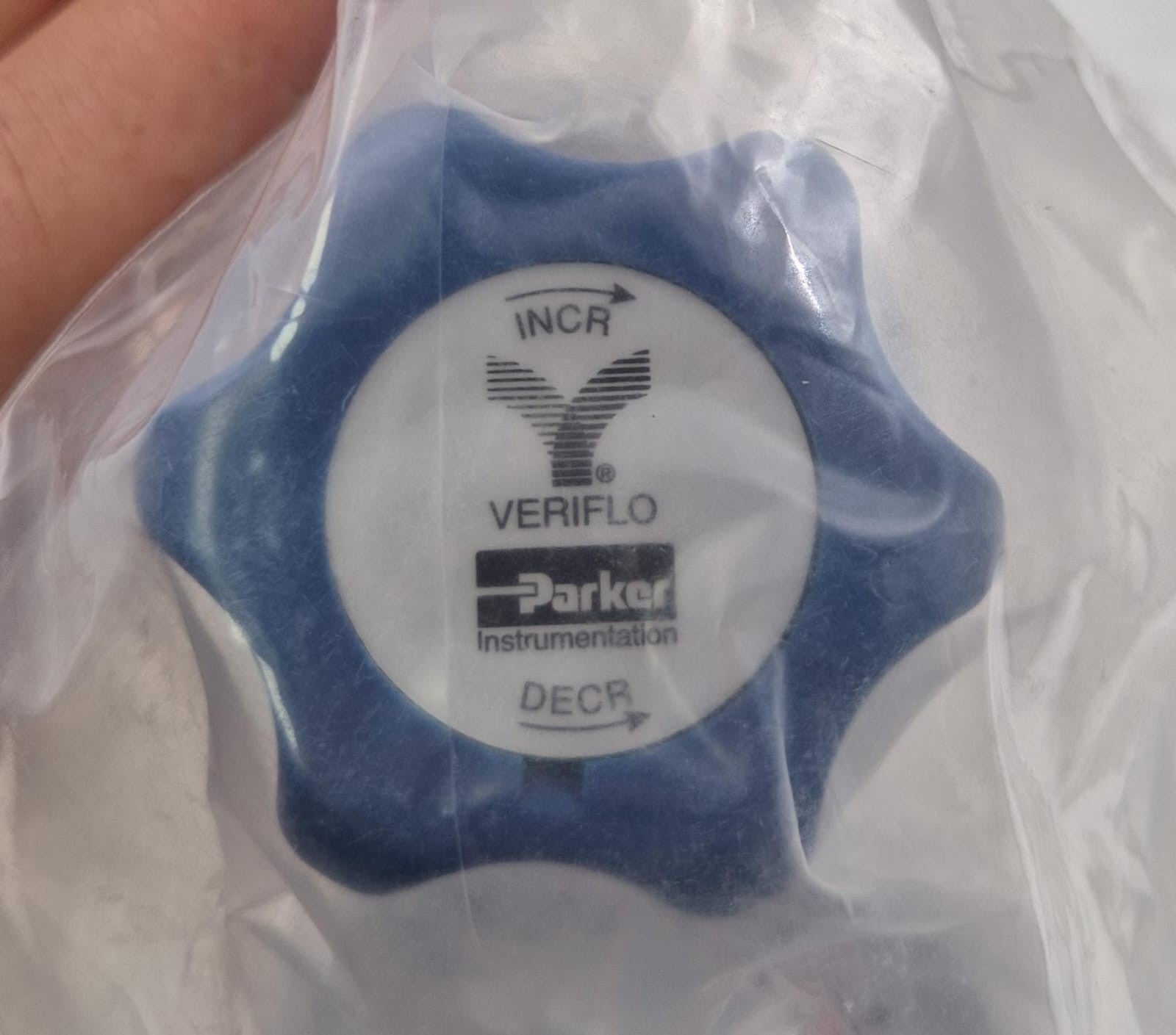 Parker Veriflo Valve W/ Swagelok PGU-50-P100 & BROOKS GFD01G5DSM SolidSense ASSY