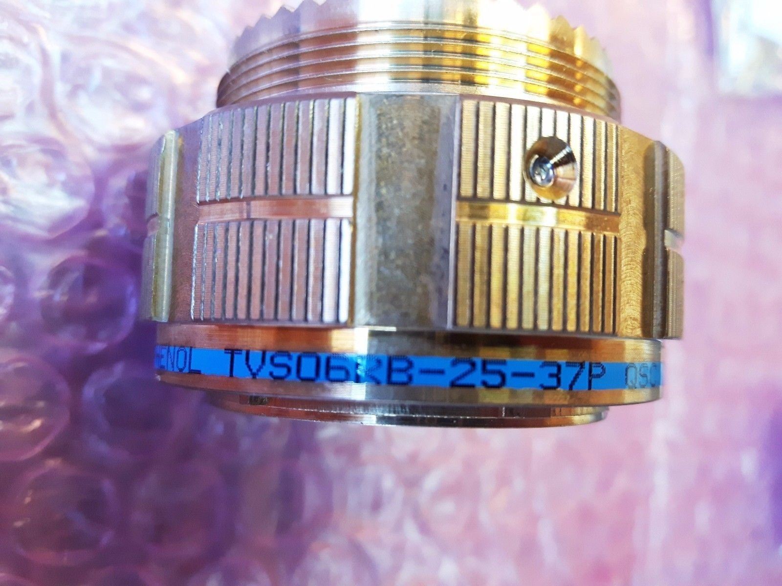 Amphenol TVS06RB-25-37P Mil Spec Connector Plug With Contacts