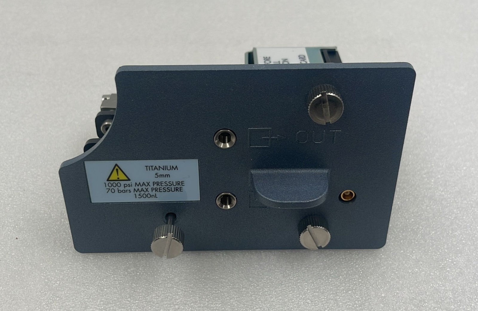 Waters Acquity PDA flowcell side profile with mounting plate