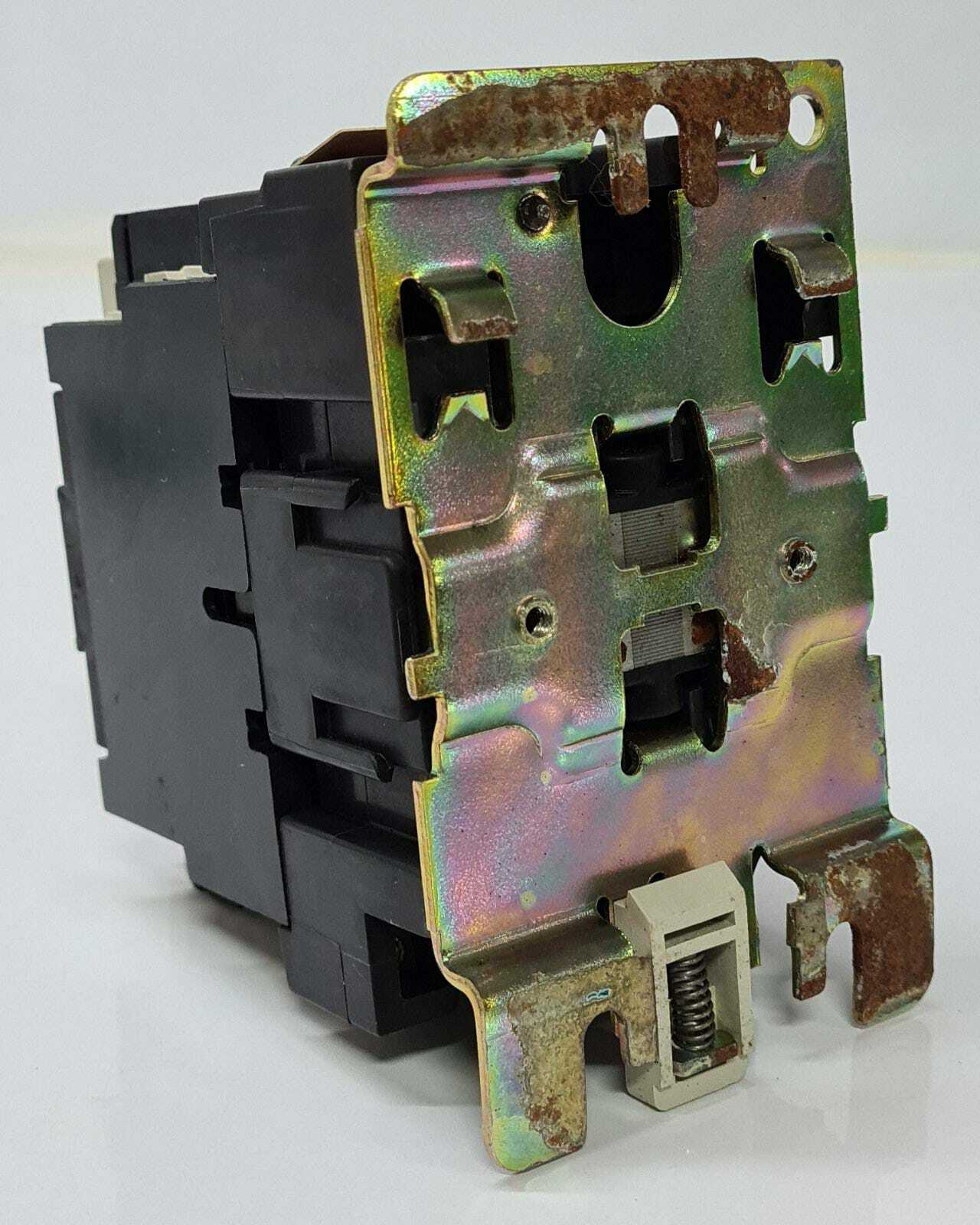 Telemecanique Contactor LC1 D6511U5 240V 50HZ