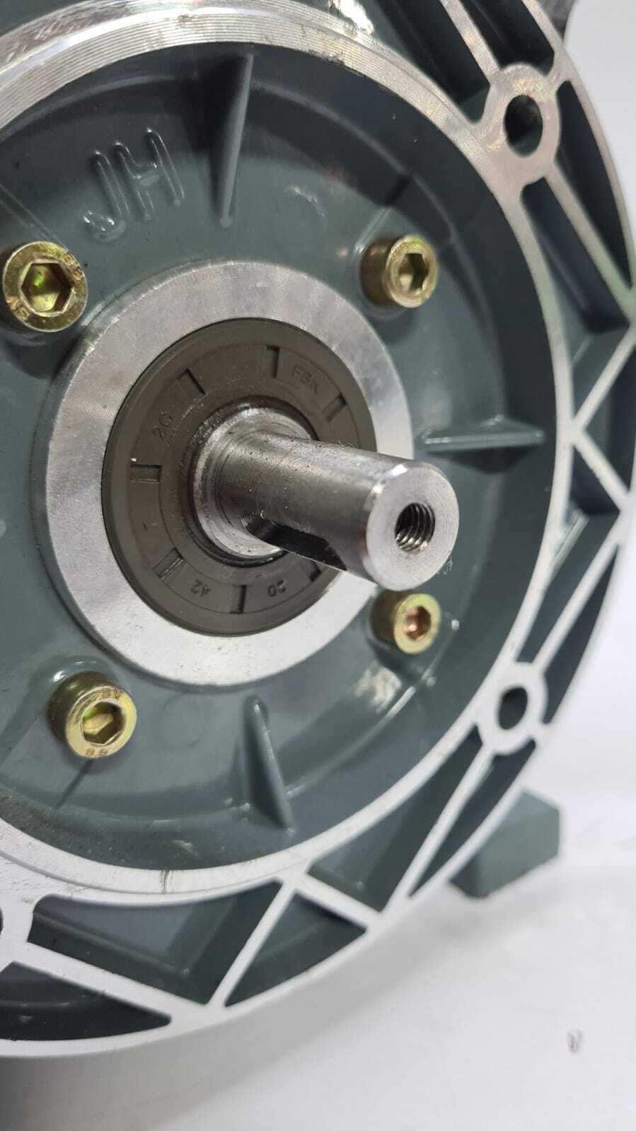 STEPLESS SPEED VARIATOR UDL 0.37 200-1000 RPM 0.37 kW 3-6 Nm Motor