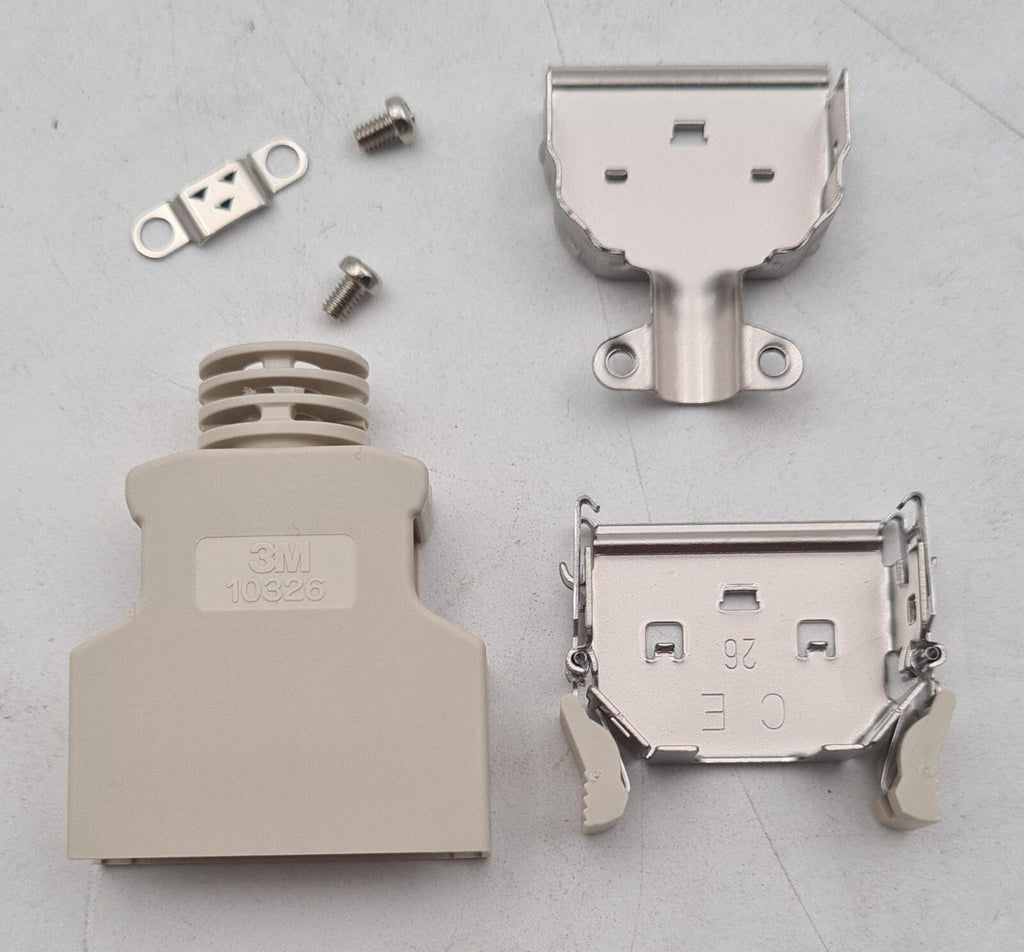 [LOT OF 9] NEW - 3M 10326 D-shaped Connector Rear Housing Cover