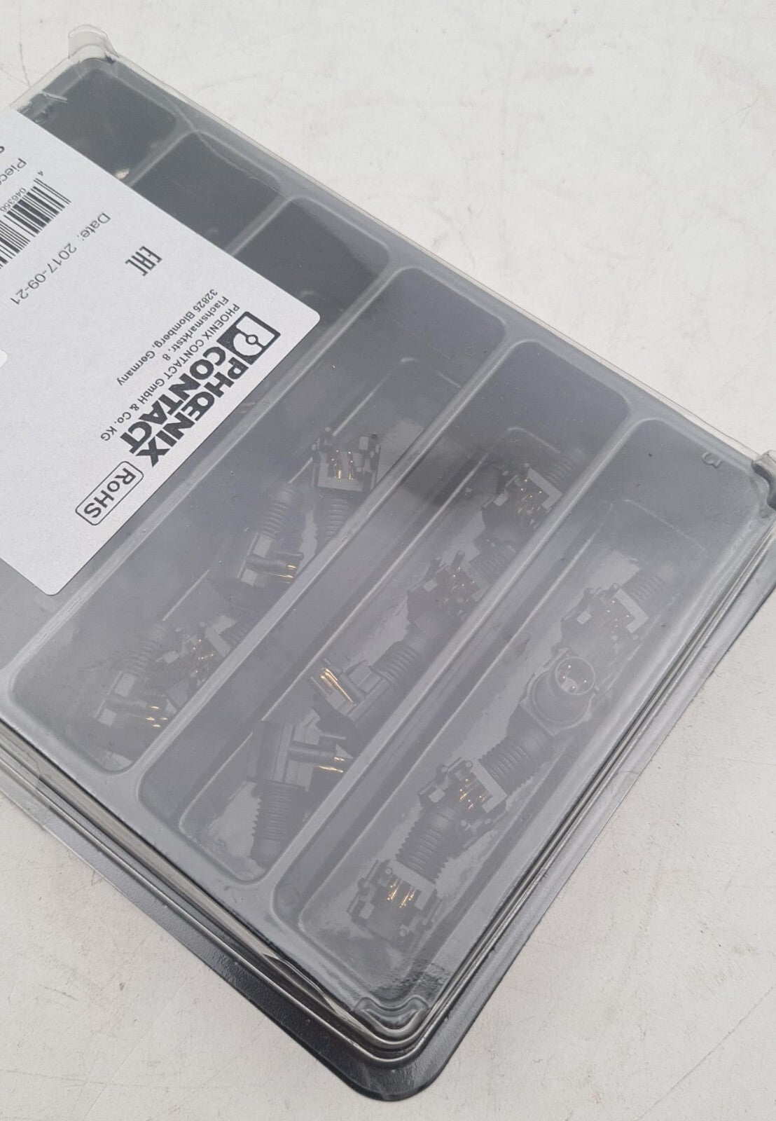 [LOT 71] NEW- PHOENIX CONTACT SACC-DSIV-M 8MS-4CON-L 90 Sensor Connector M8 Male