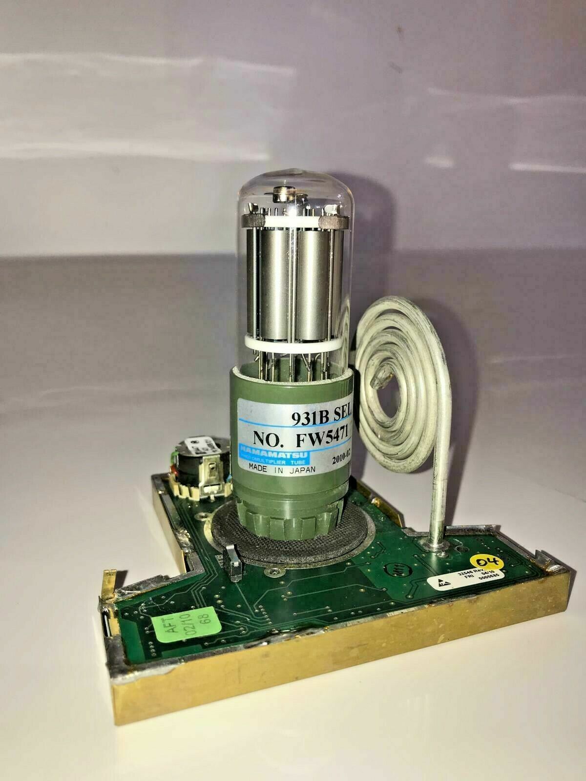 Hamamatsu 931b Photomultiplier Tube With Berthold Junior Lb 9509 Hub Board