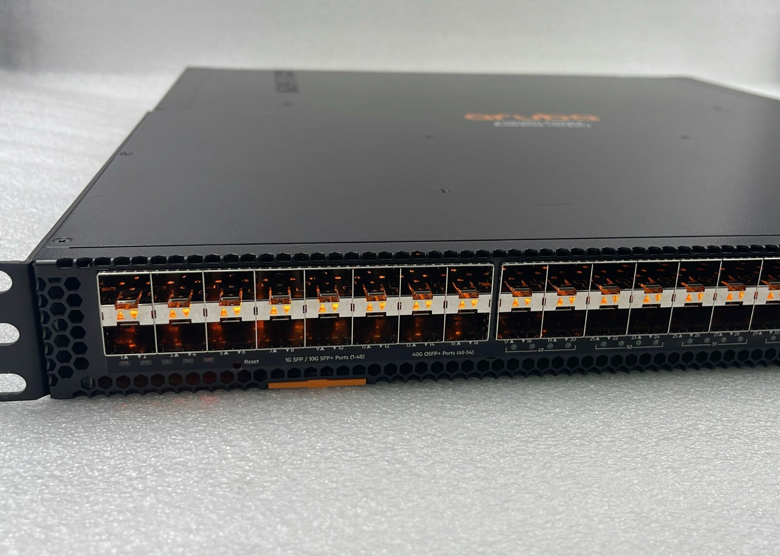 HPE Aruba 8320 JL479A 48Port 40G QSFP+ Networking High Performance Switch Bundle