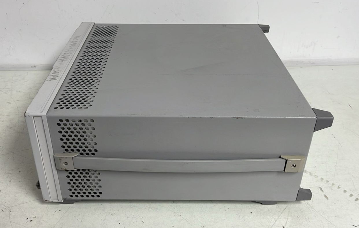Agilent E4406A VSA Series Transmitter Tester 7 MHz - 4.0 GHz