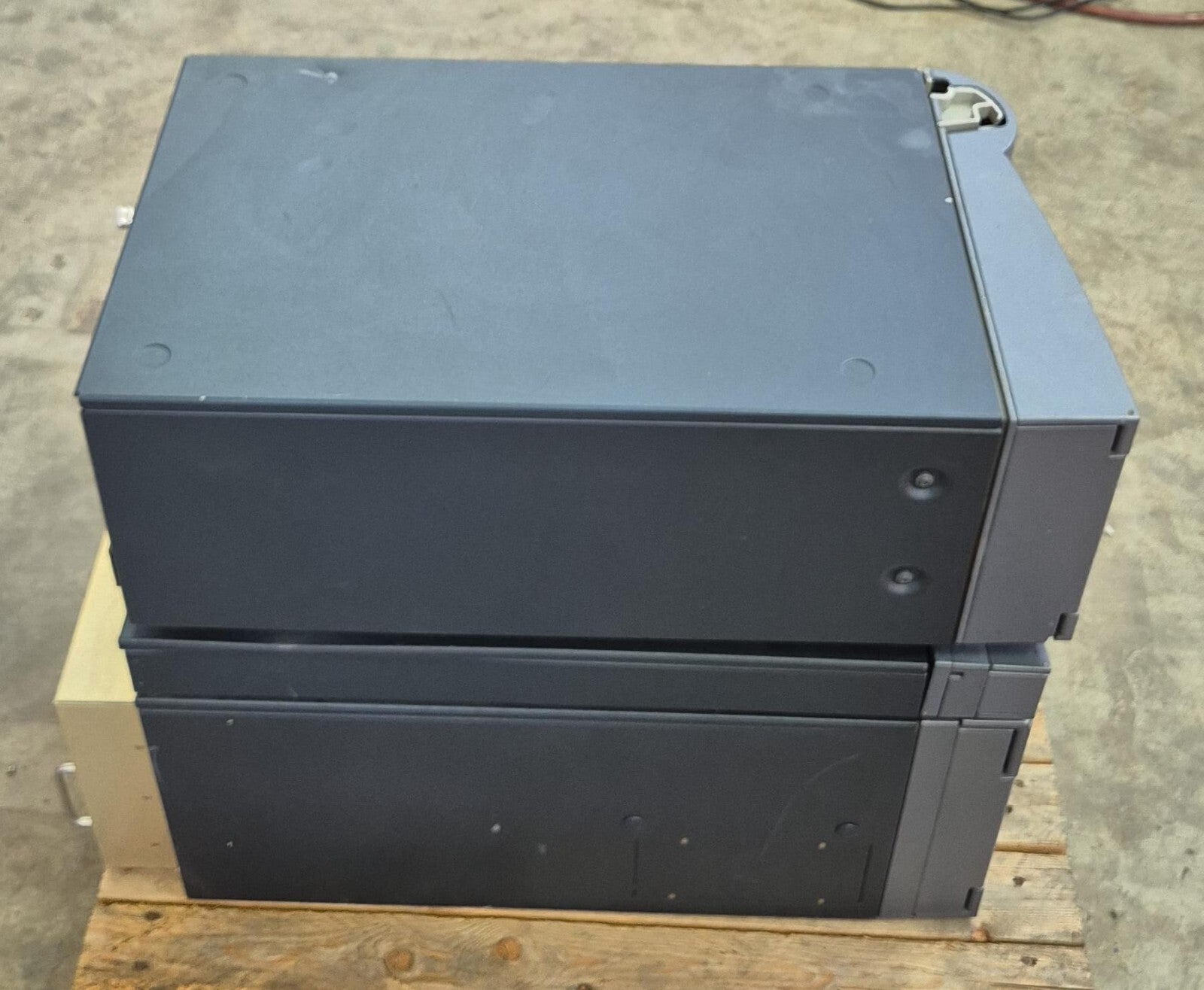 Waters Acquity Binary Solvent Manager 186015001 & 186015005 Sample Manager AS-IS