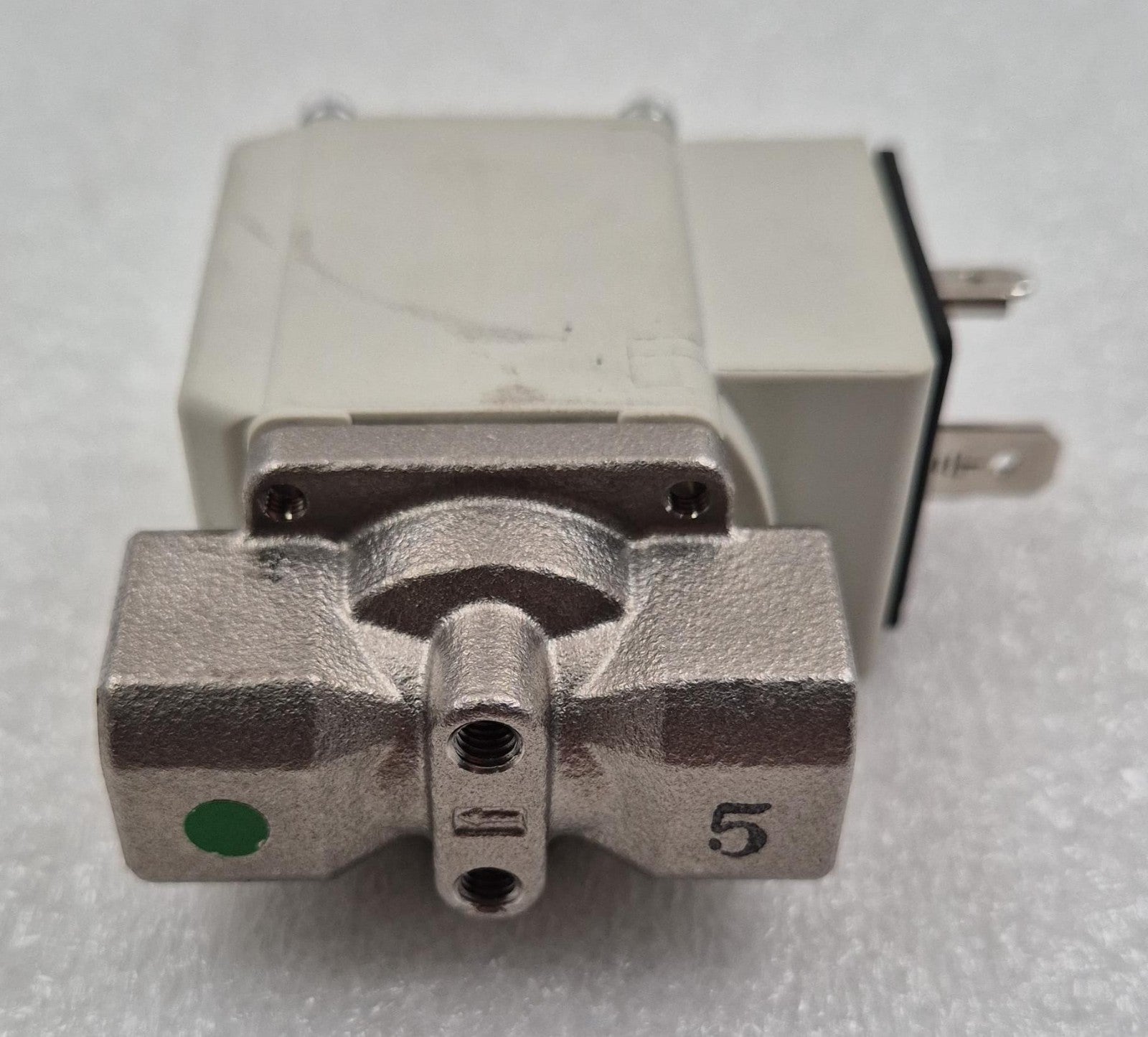 SMC VX214NZ3AAXB Solenoid Valve DC24V 4.5W