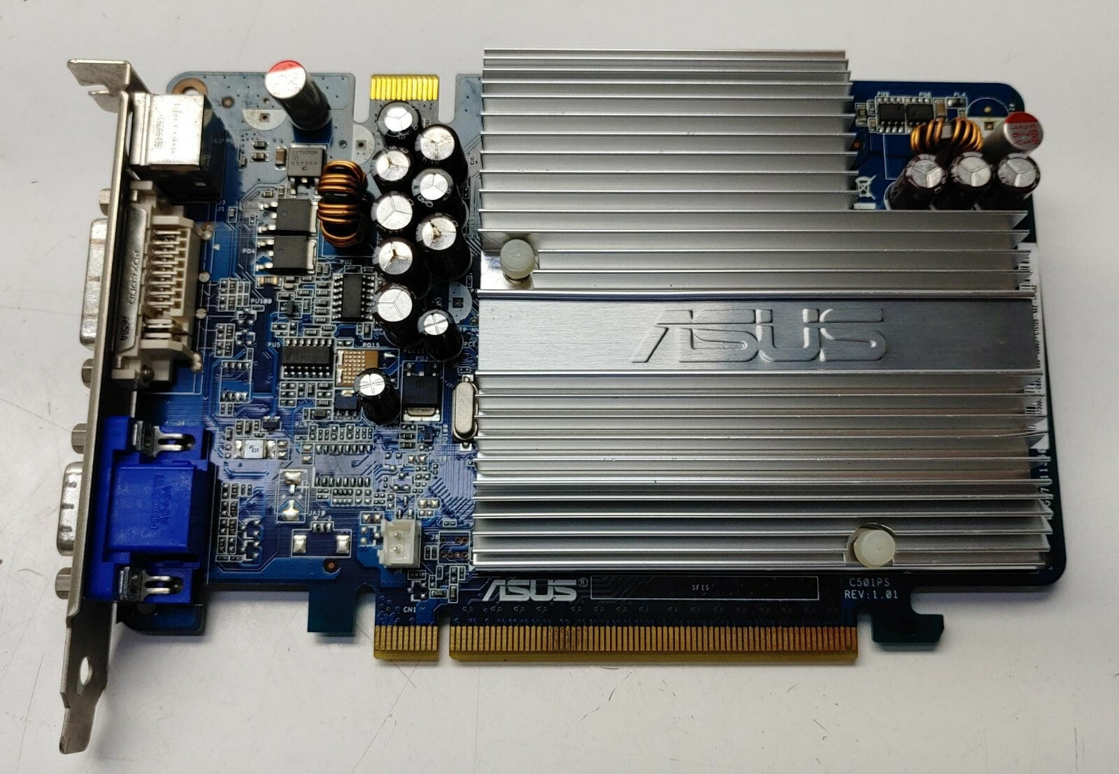 ASUS EN7300GT/SILENT/HTD/256M/A 256MB VGA DVI DDR2 PCIe VGA Passive