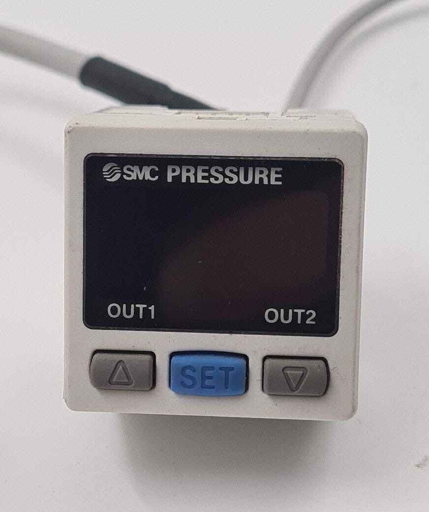 SMC Digital Pressure Sensor PSE302-M W/ PSE533-M5
