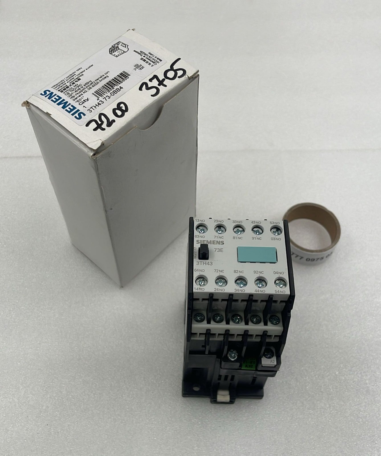 Siemens 3TH43 73-0BB4 auxiliary contactor relay front view