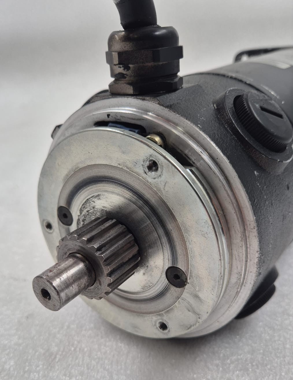 Parker Parvex SSD Drives DC Magnets ServoMotor RX520GR1021 / 771374