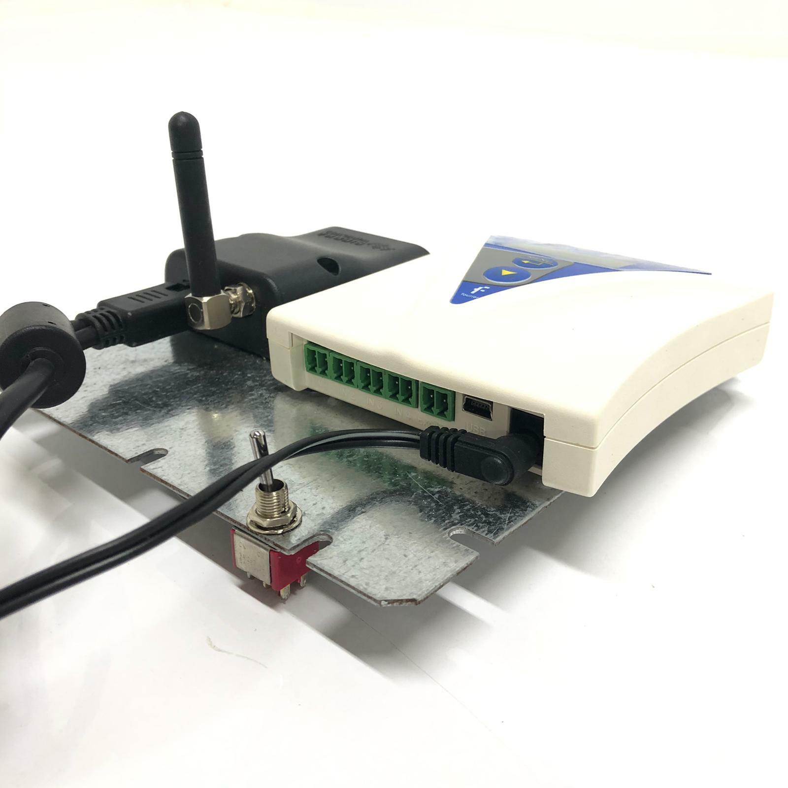 Fourier Daqlink Temperature Logger DBSA710 With Sierra Wireless Antenna