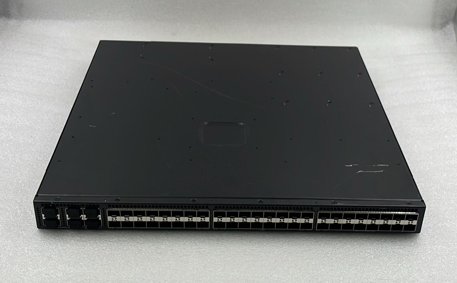 HPE FlexFabric 5940 Switch JH390A 48SFP+ 6QSFP28