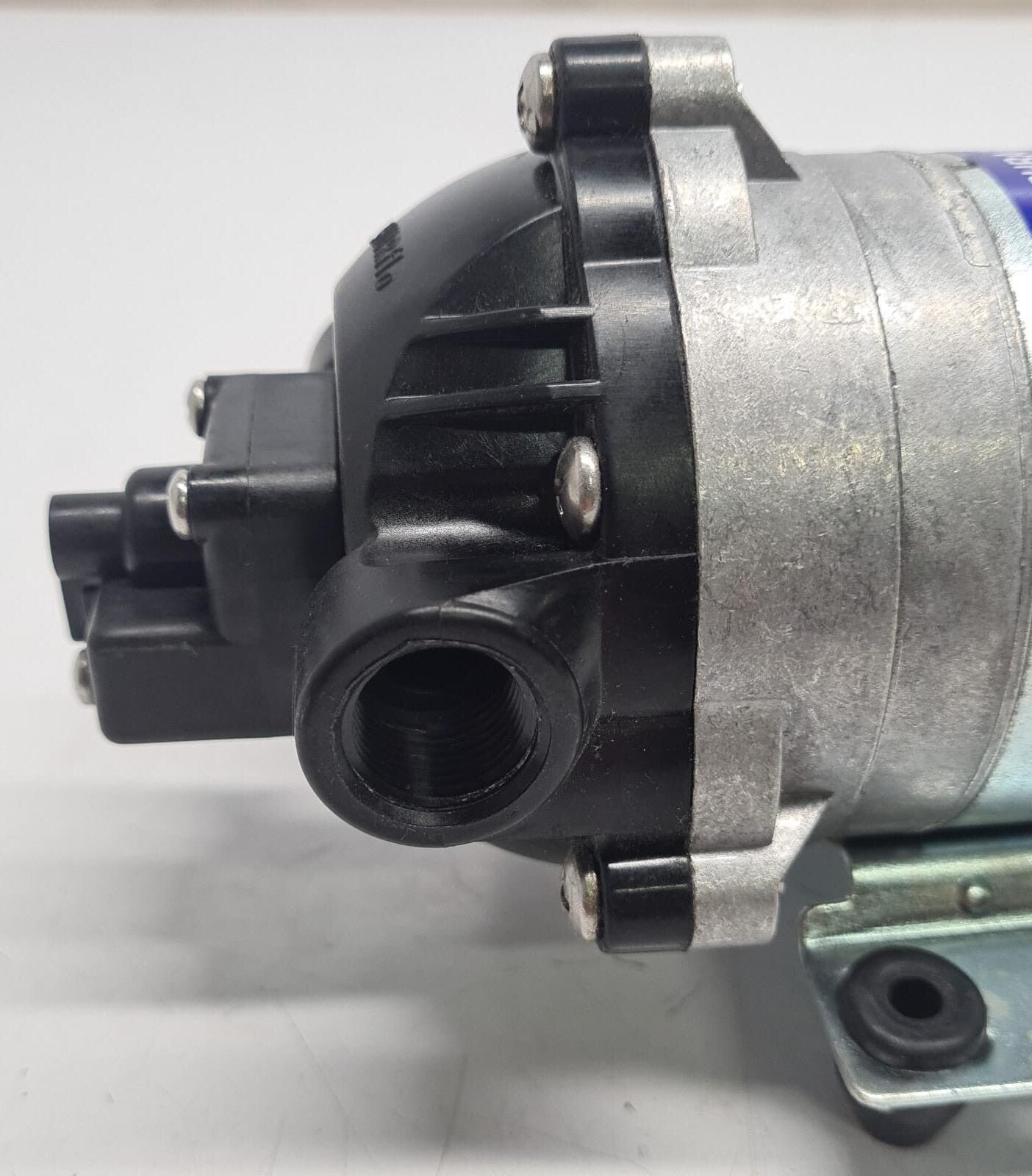 SHURflo 8000-991-236 Diaphragm Pump 3 Chamber 0.55GPM 24VDC 1A 60PSI