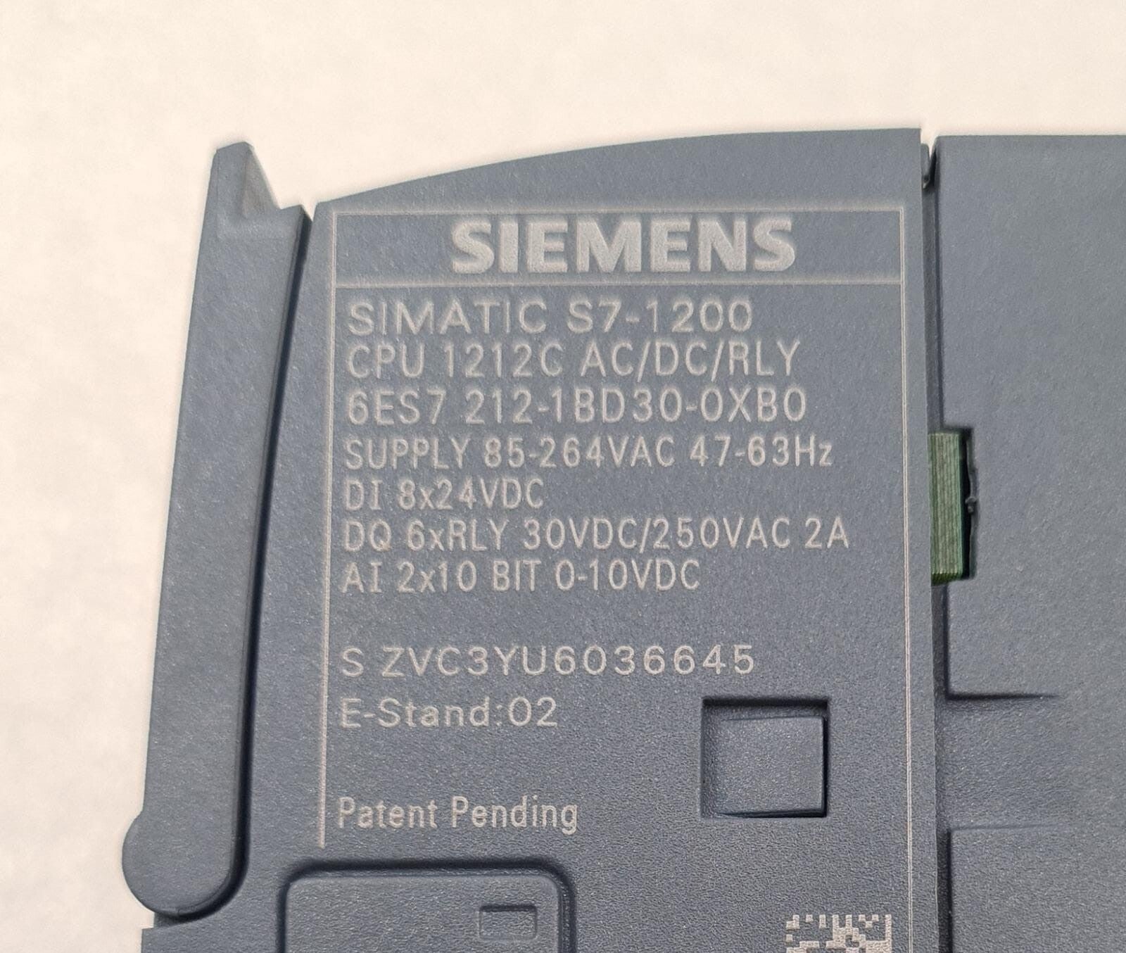 NEW - SIEMENS SIMATIC S7-1200 CPU 1212C AC/DC/RLY 6ES7 212-1BD30-0XB0 Module