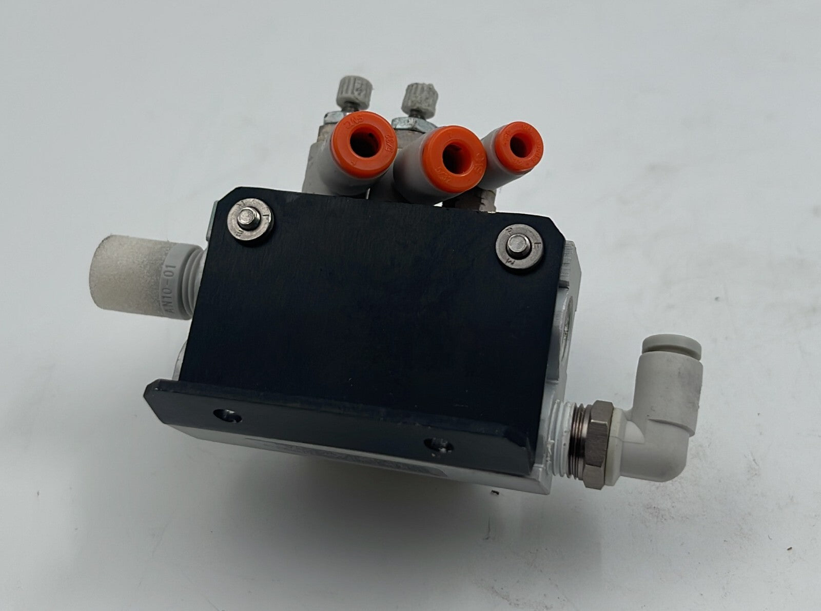 SMC SOLENOID VALVE VQ110U-5MO