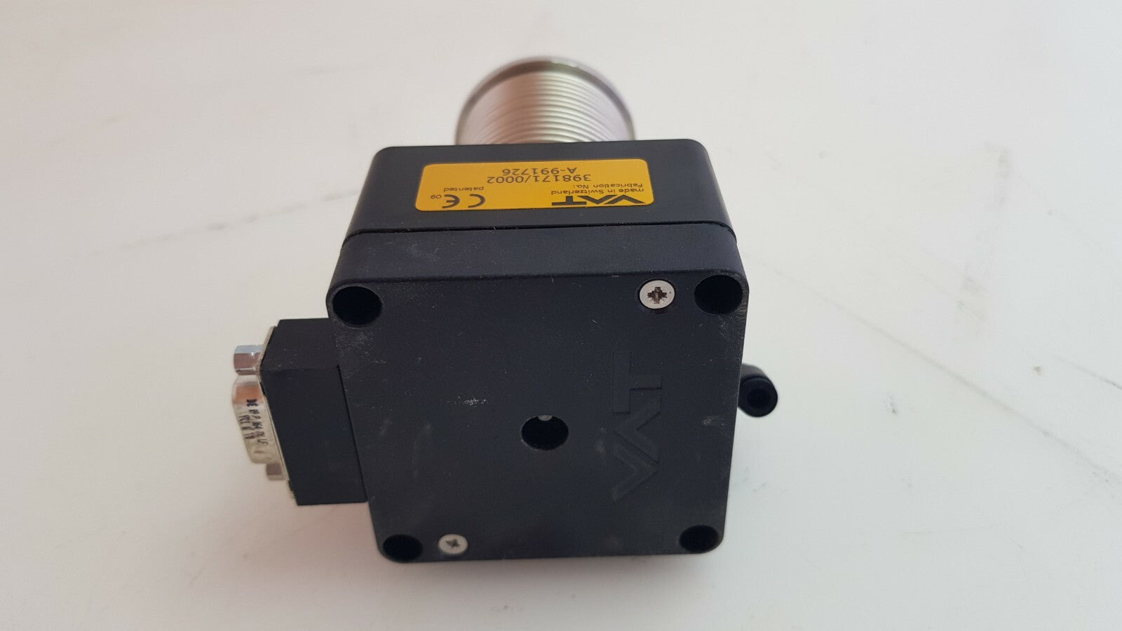 Vat Valve 398171 0002 With Pneumatic Nc Actuator And 9 Way D Sub Plug Connector