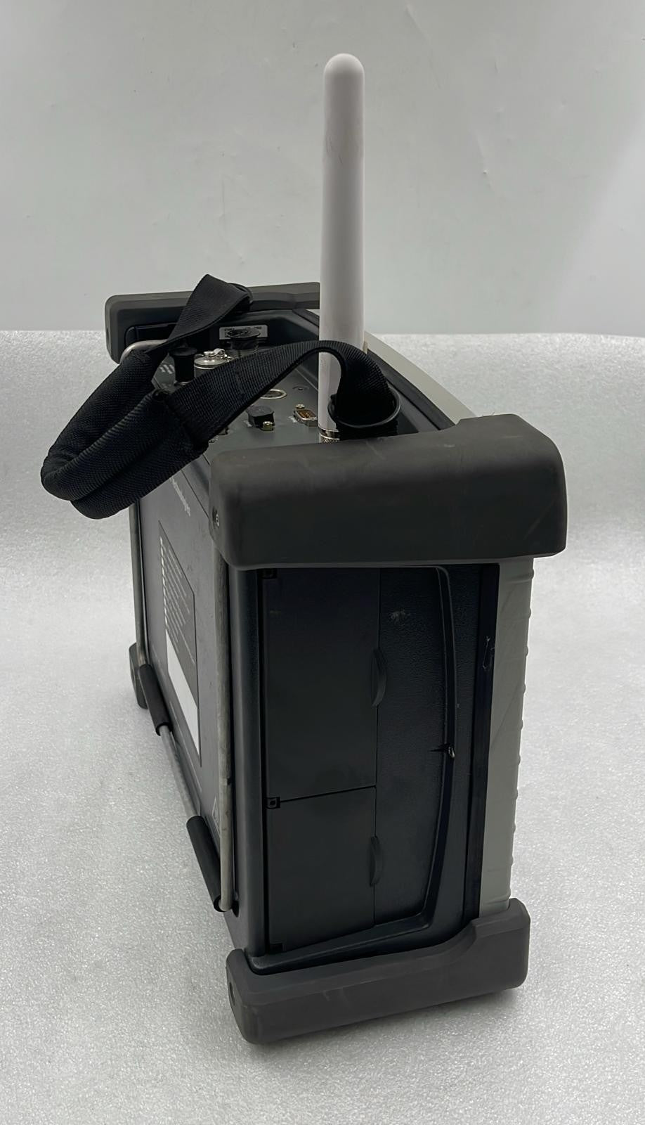 Agilent E7495A Wireless Base Station Test Set 10Mhz-2.5Ghz **AS IS