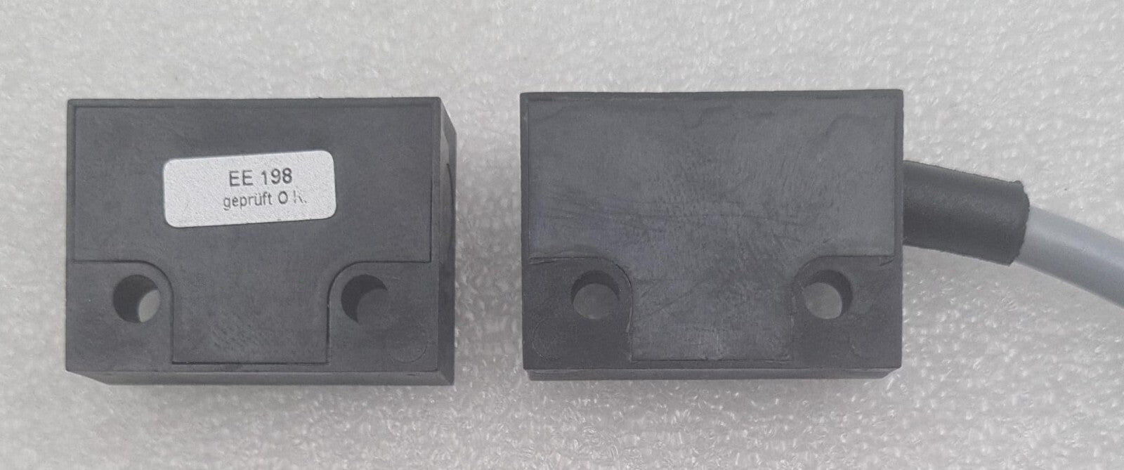 EUCHNER CMS-R-BXI Sensor Switch 24V AC/DC & CMS-M-BD Magnetic Sensor