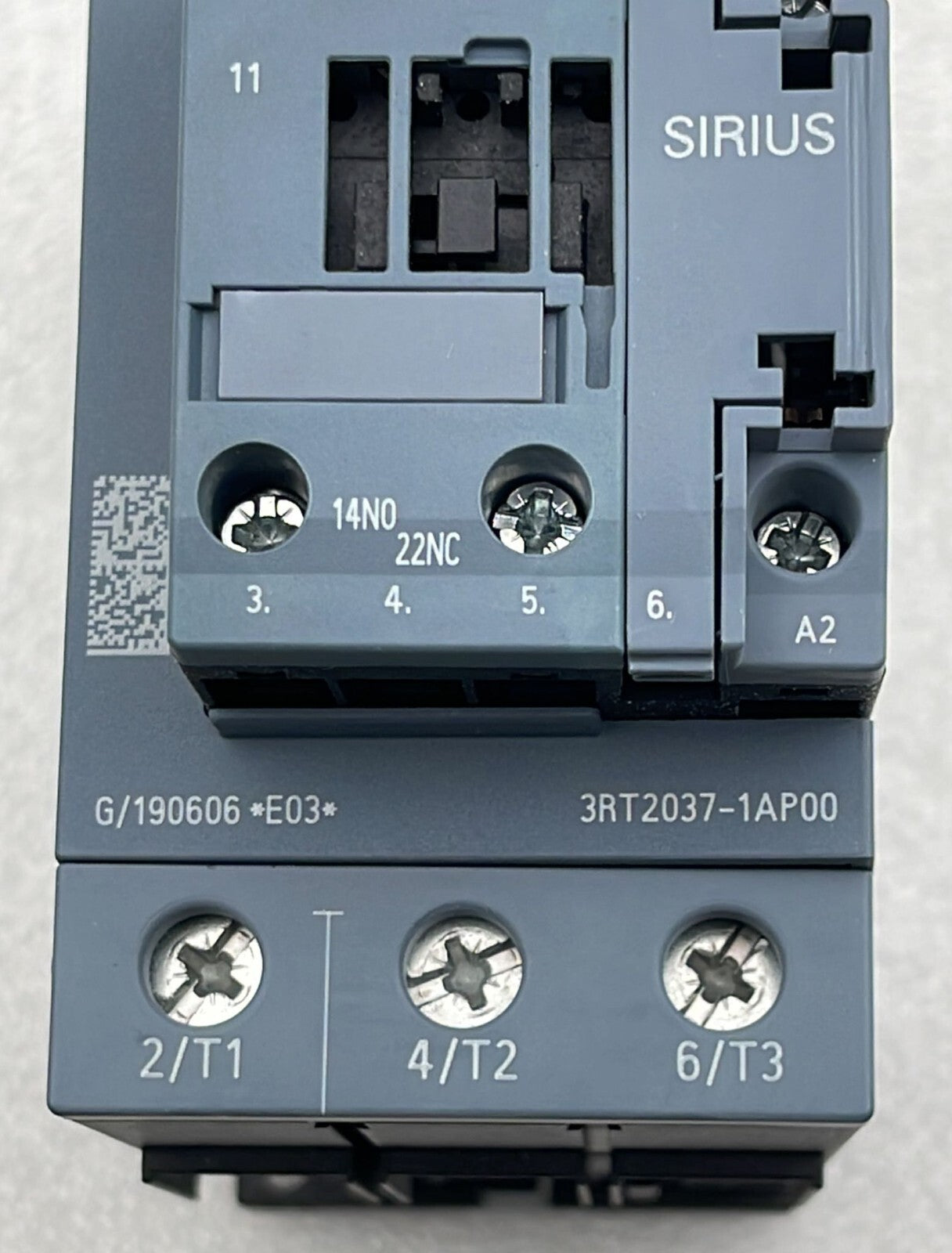 SIEMENS SIRIUS 3RT2037-1AP00 Relay Contactor 230V 50Hz
