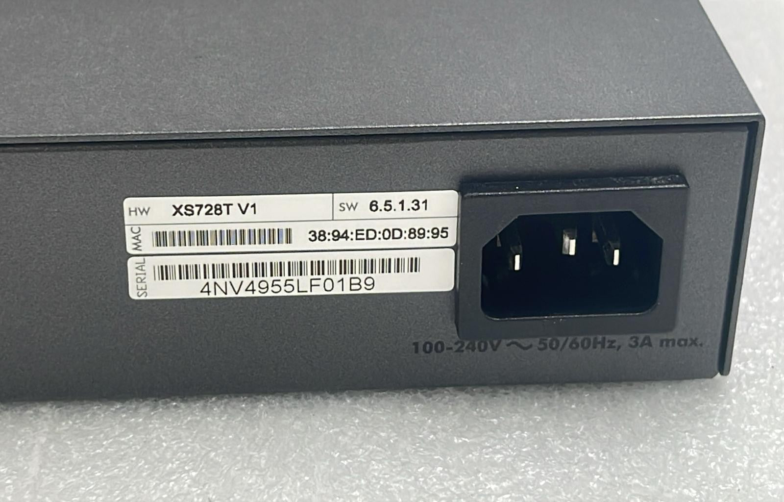Netgear XS728T-100NES 28-port 10-Gigabit smart managed Pro network switch front panel view