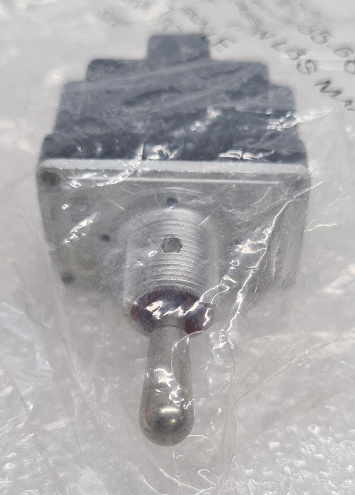 [LOT OF 2] NEW SEALED - Honeywell Switch Toggle MS24524-21 MFR 91929  3-Position