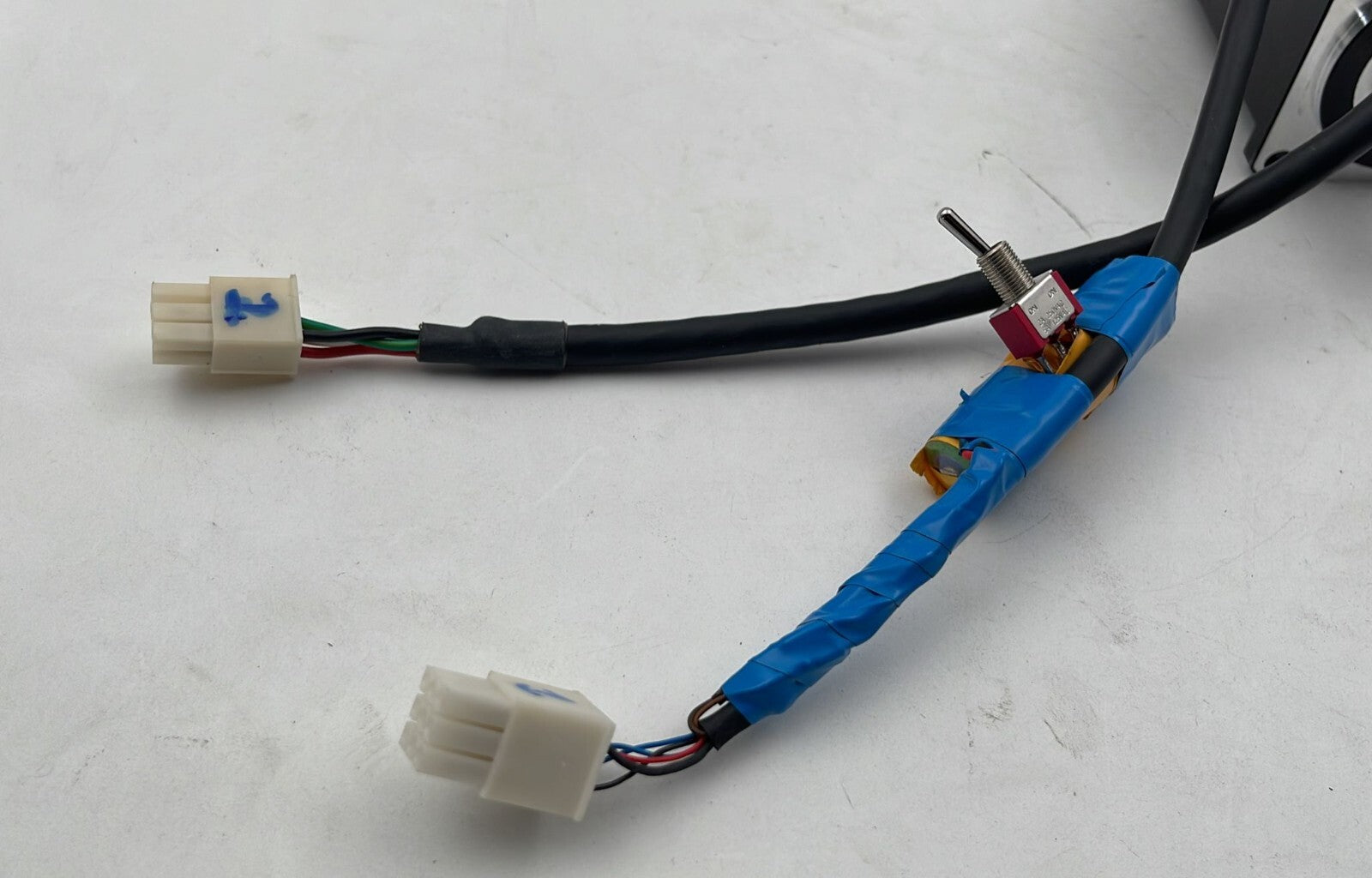 Tamagawa TBL-iS TSM3006N2057E200 AC Servo Motor 200V 2.9A