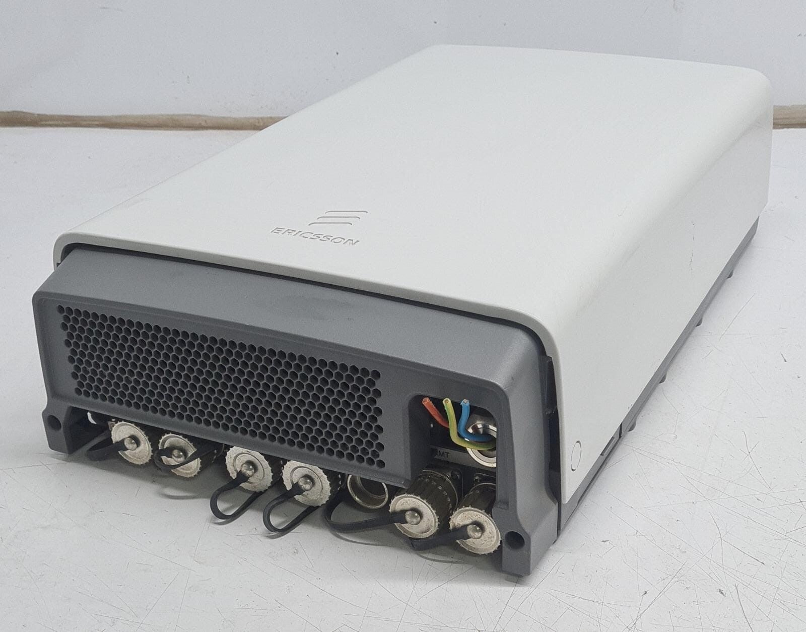 Ericsson Radio RBS 6501 B3 BFF 901 17/1 KRD 901 103/1 Remote Head Unit RRUS