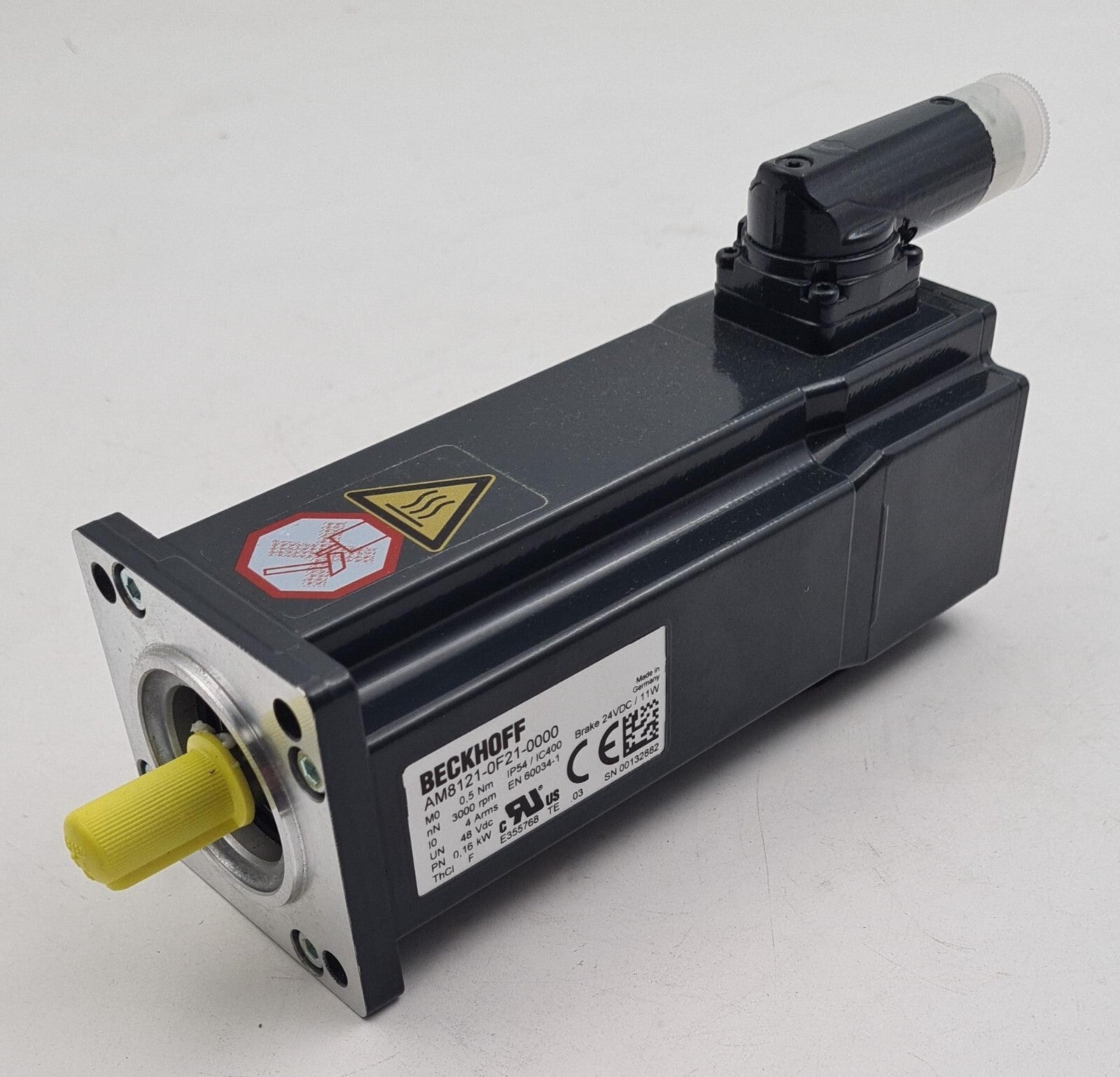 **NEW** BECKHOFF AM8121-0F21-0000 Servo Motor 3000rpm 0.16kW 24VDC