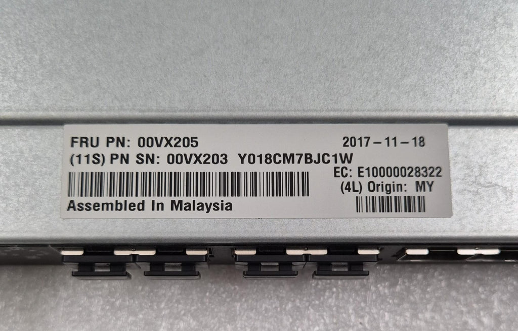 Lenovo Flex System Fabric EN4093R 10Gb Scalable Switch 00VX203 00VX205