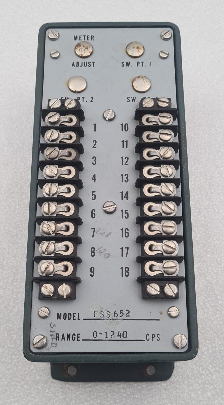 AIRPAX FSS 652 TACH-PAK SWITCHING TACHOMETER 0-1240 CPS 080-115-0121